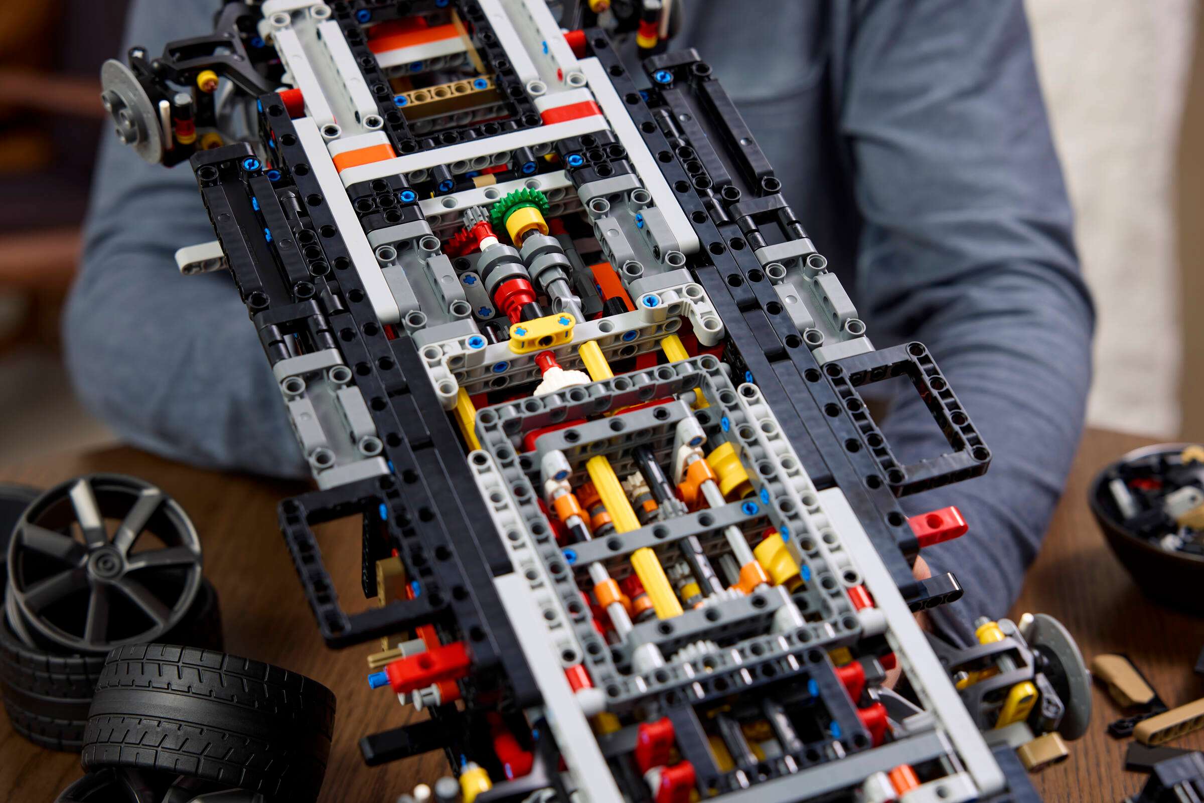 Compatible - Technic - 42232 - Koenigsegg Sadair's Spear Megacar - 4104 Pieces
