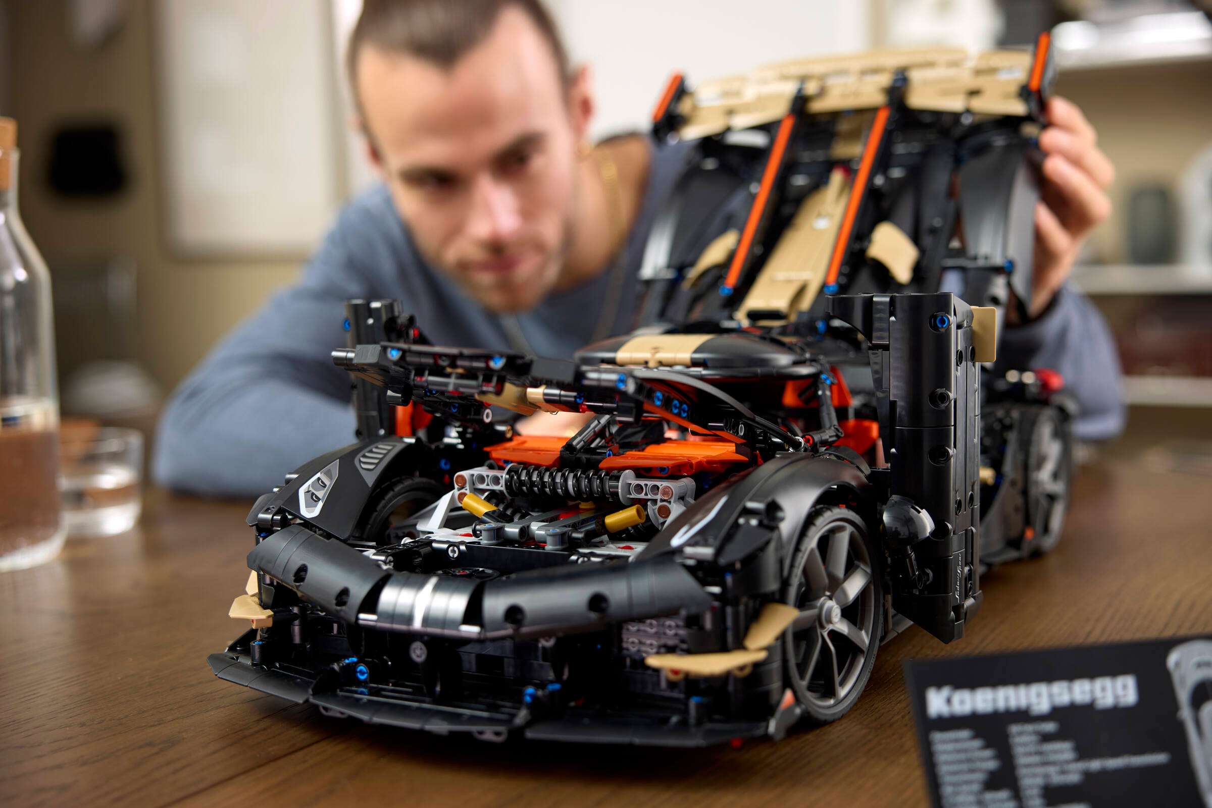 Compatible - Technic - 42232 - Koenigsegg Sadair's Spear Megacar - 4104 Pieces