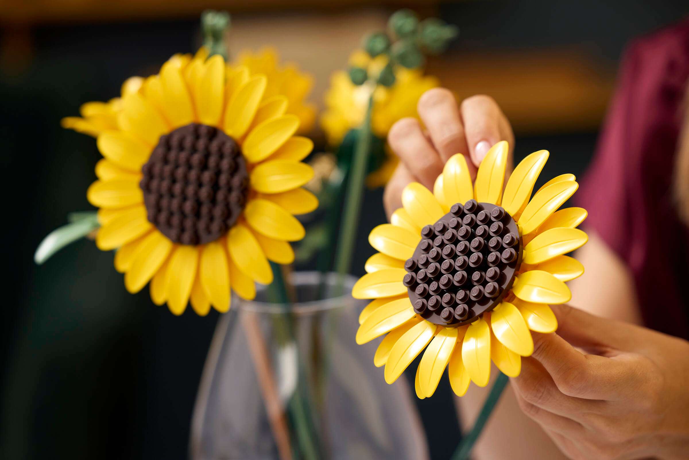 Compatible - Botanicals - 11502 - Sunflower Bouquet - 686 Pieces