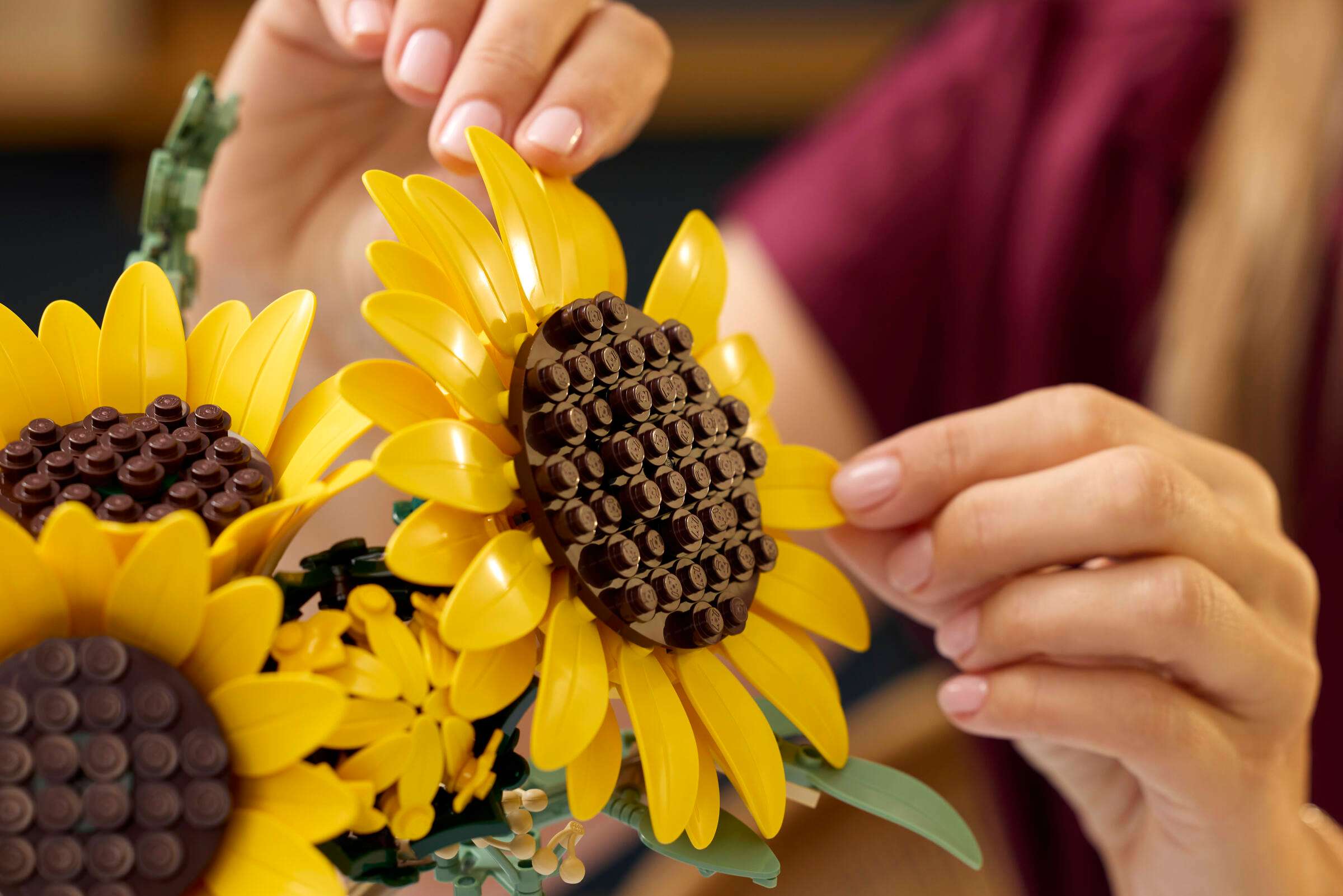 Compatible - Botanicals - 11502 - Sunflower Bouquet - 686 Pieces