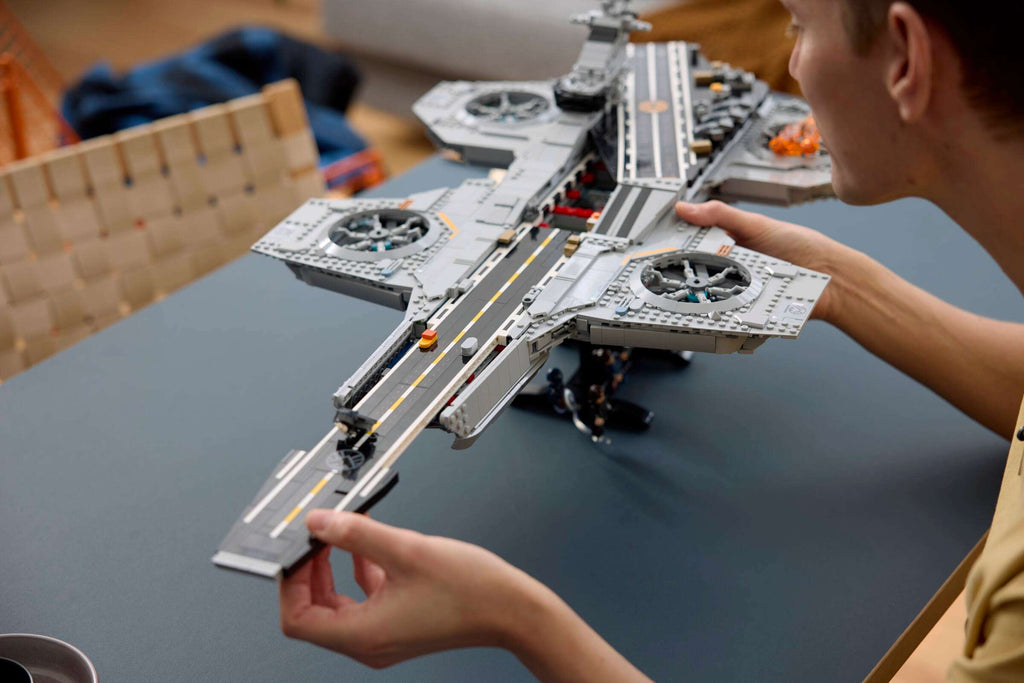 Compatible - Marvel - 76354 - S.H.I.E.L.D. Helicarrier - 3057 Pieces