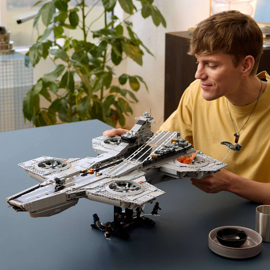 Compatible - Marvel - 76354 - S.H.I.E.L.D. Helicarrier - 3057 Pieces