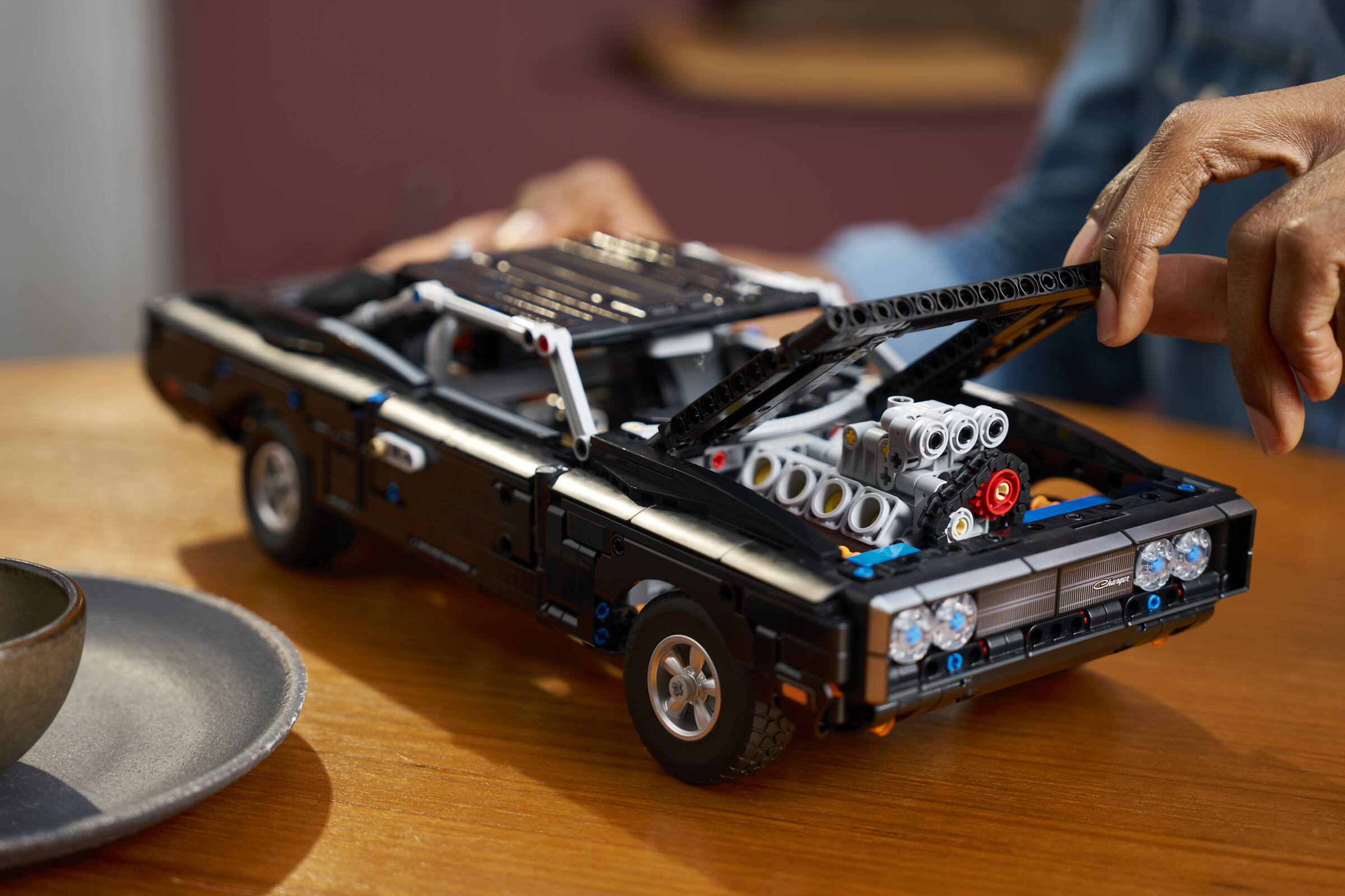 Compatible - Technic - Fast and Furious Dodge Charger R/T Car - 1516 Pieces
