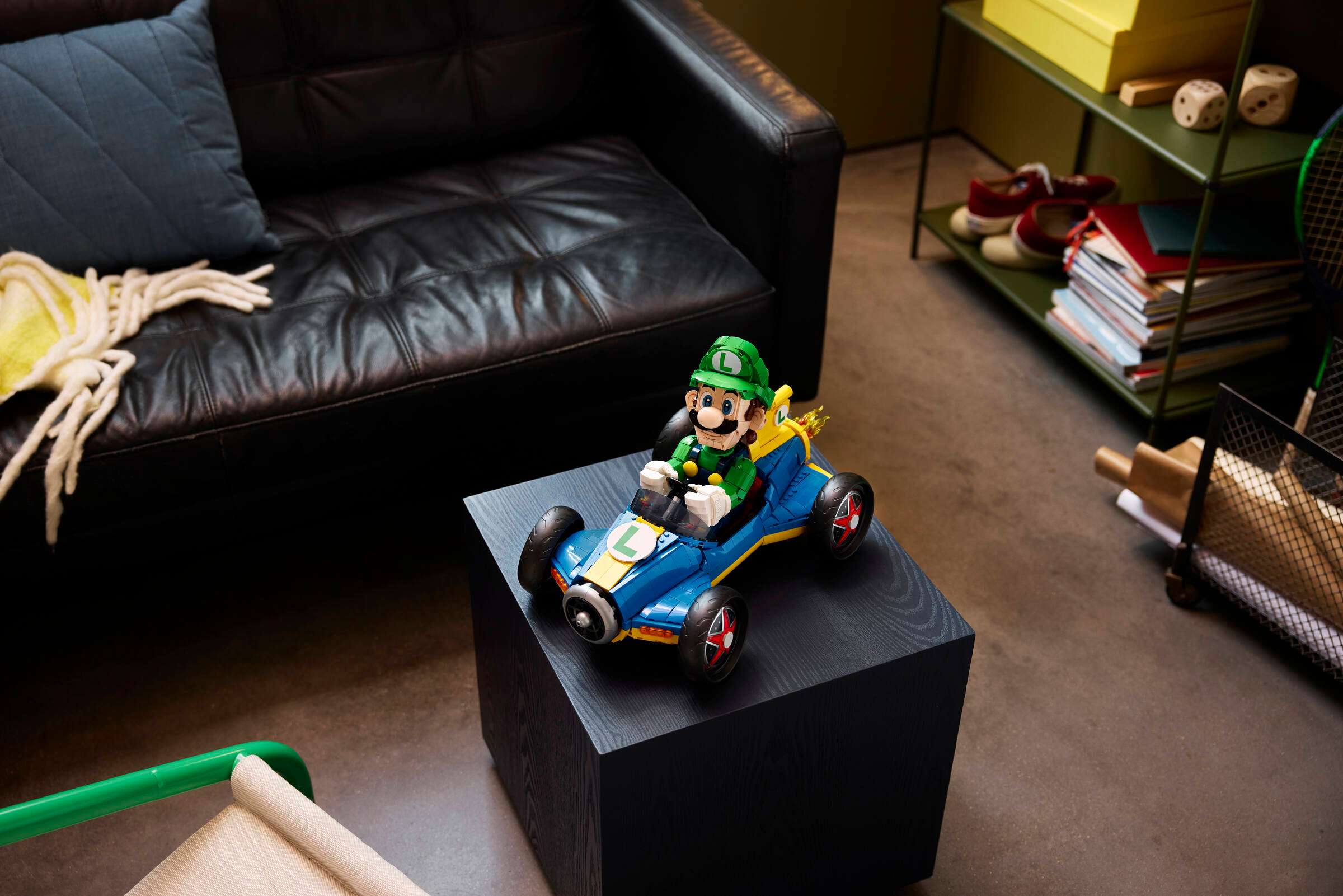 Compatible - 72050 - Mario Kart - Luigi And Mach 8 - 2234 Pieces