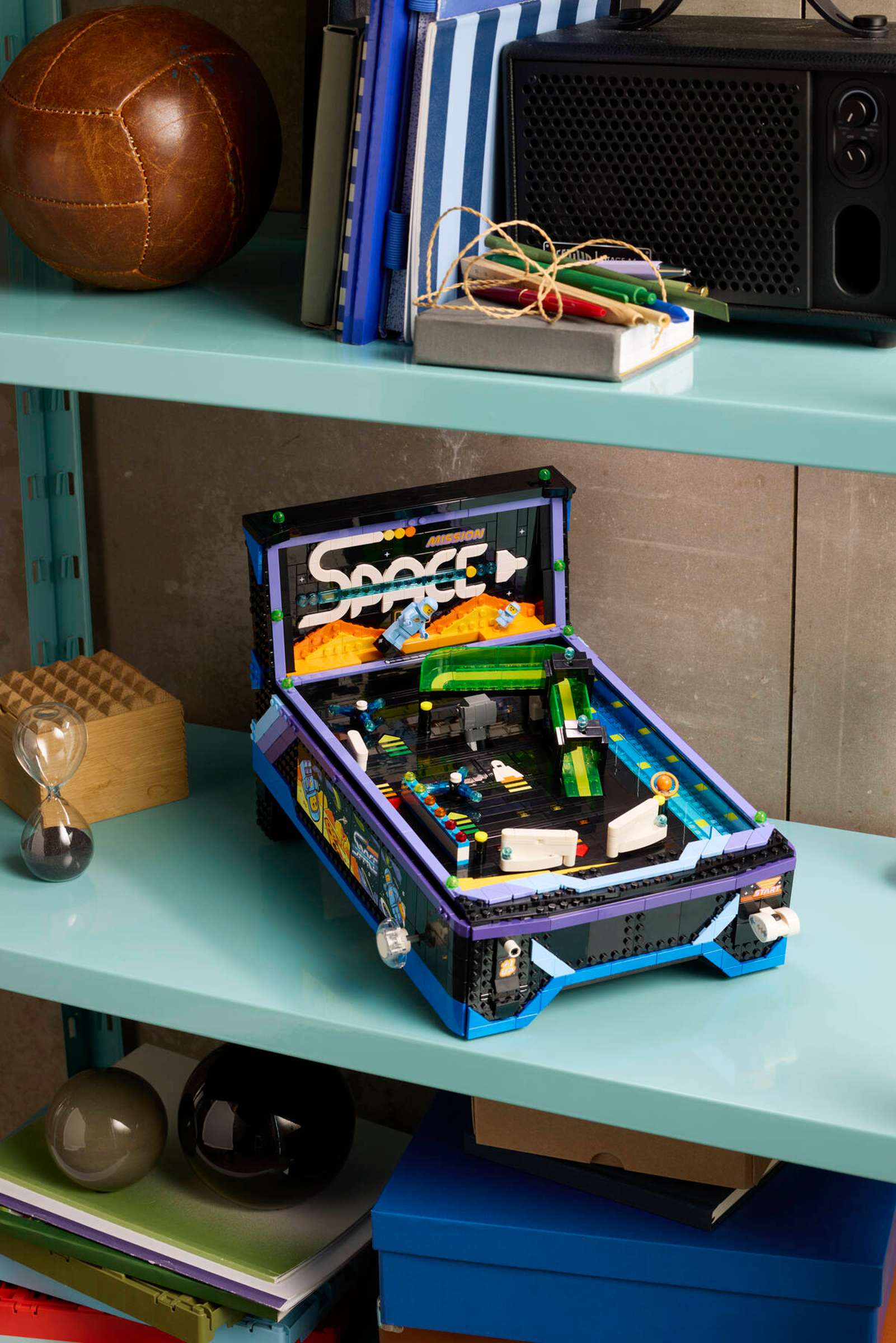 Compatible - Icons - 11374 - Arcade Pinball Machine - 2274 Pieces