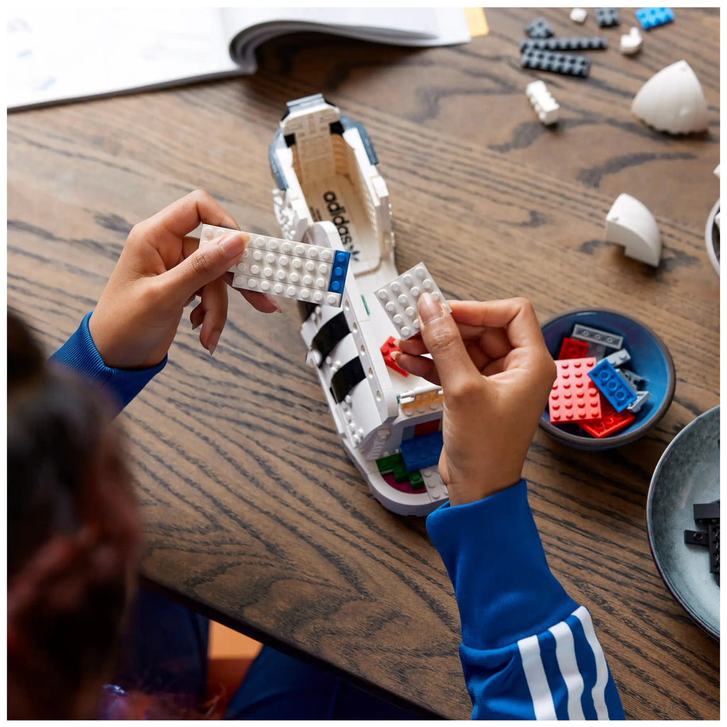 Compatible - Icons - 10282 - Adidas Originals Superstar - 731 Pieces