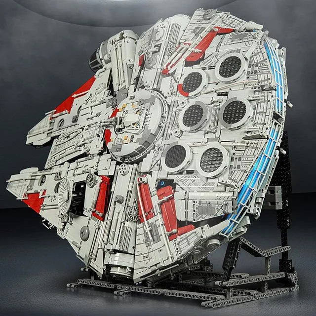 KBOX - 10521 - Star Wars - Millenium Falcon - 11235 Pieces
