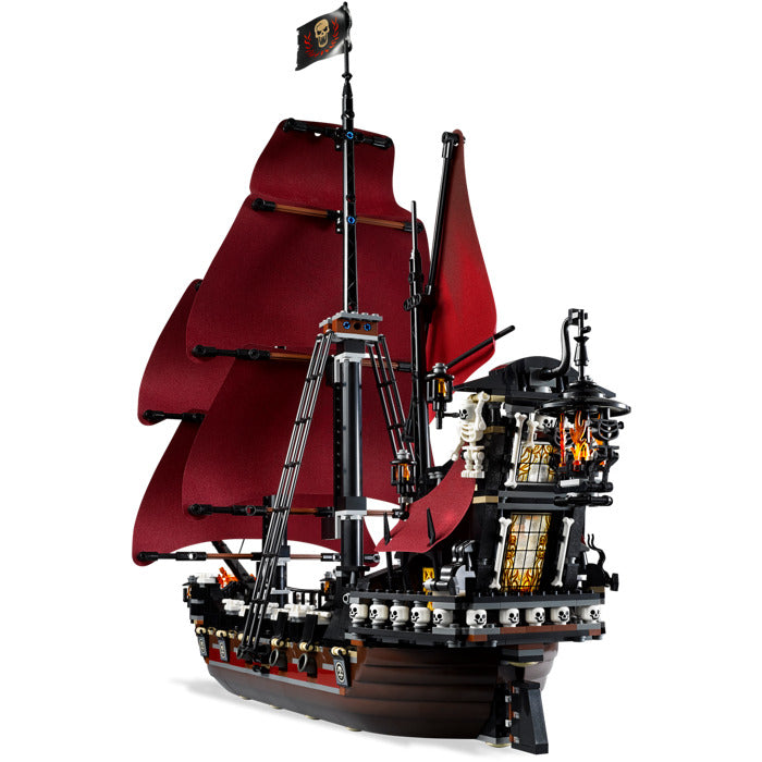 Compatible - Pirates of the Caribbean - 4195 - Queen Anne’s Revenge - 1097 Pieces