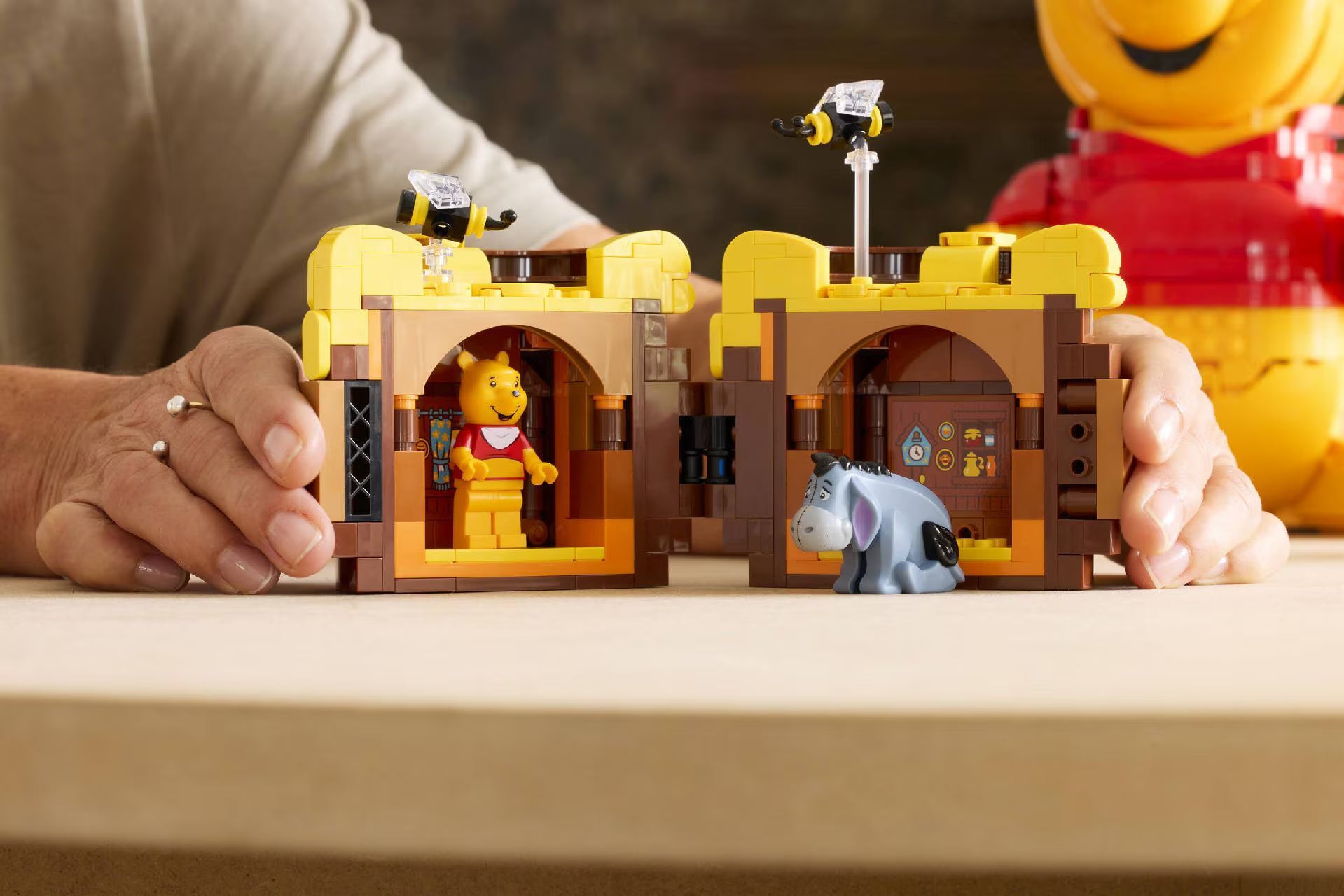 Compatible - Disney - 43300 - Winnie the Pooh - 1399 Pieces
