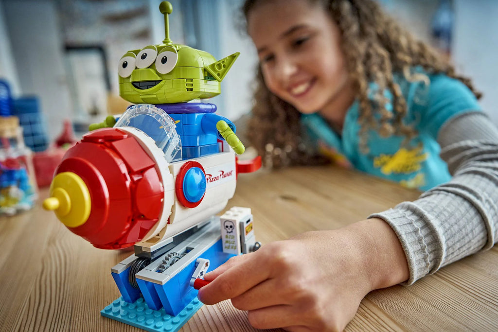 Compatible - Disney - 43307 - Alien with Pizza Planet Rocket Ride - 714 Pieces