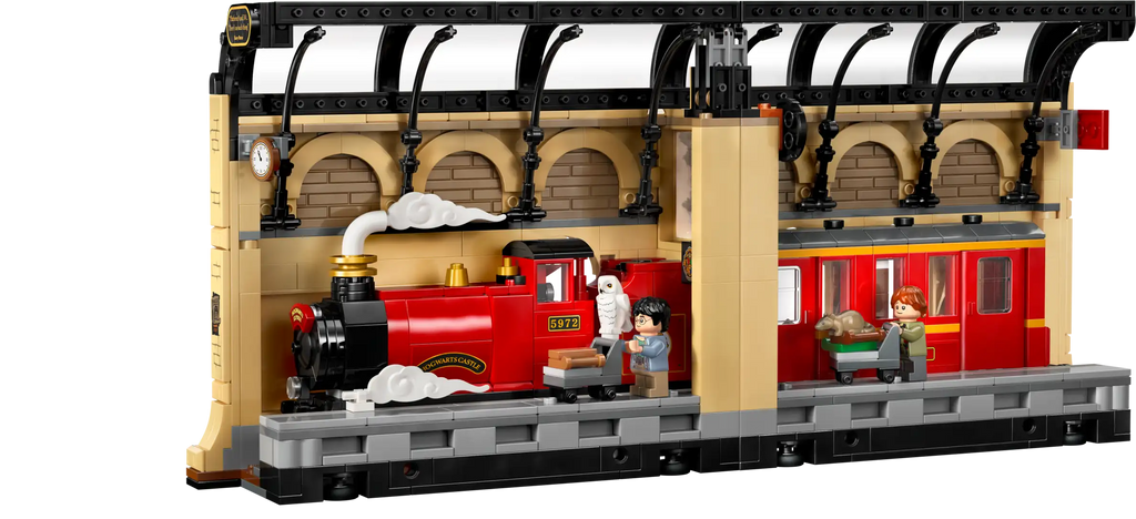 Compatible - Harry Potter - 76450 - Hogwarts Express Book Nook - 832 Pieces