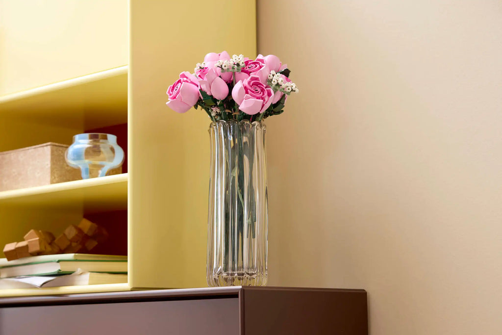 Compatible - Botanicals - 10374 - Bouquet of Pink Roses - 789 Pieces