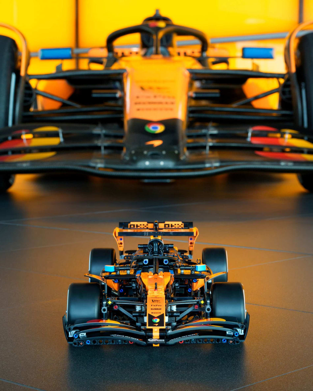 Compatible - Technic - 42228 - Mclaren MCL 39 F1 Race Car - 1675 Pieces