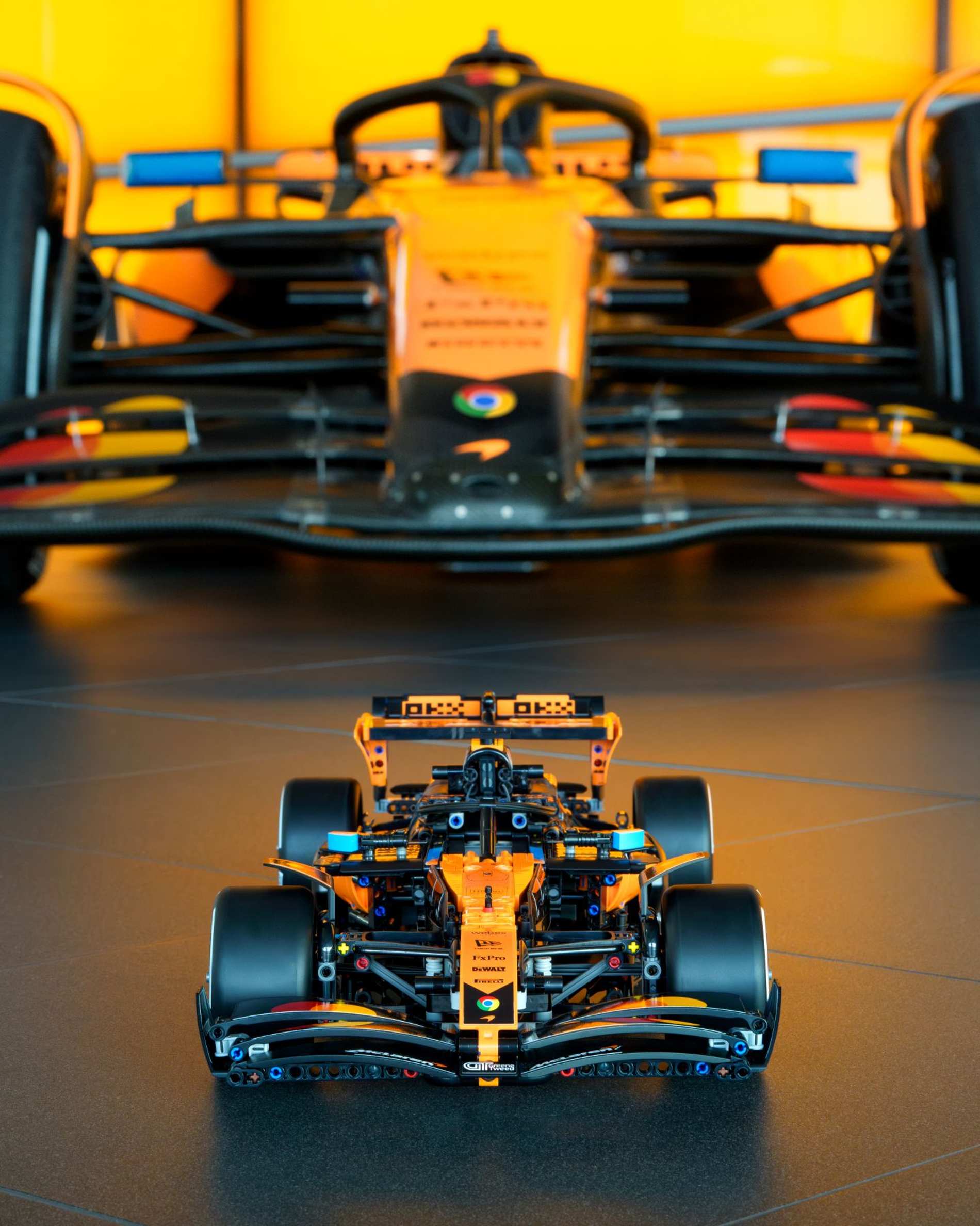 Compatible - Technic - 42228 - Mclaren MCL 39 F1 Race Car - 1675 Pieces
