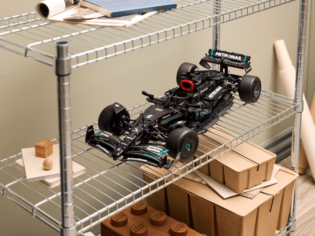 Compatible - Technic - 42171 - Mercedes - F1 - AMG Formula 1 Racing Car - 1627 Pieces (Group Order Discount Not Applicable)