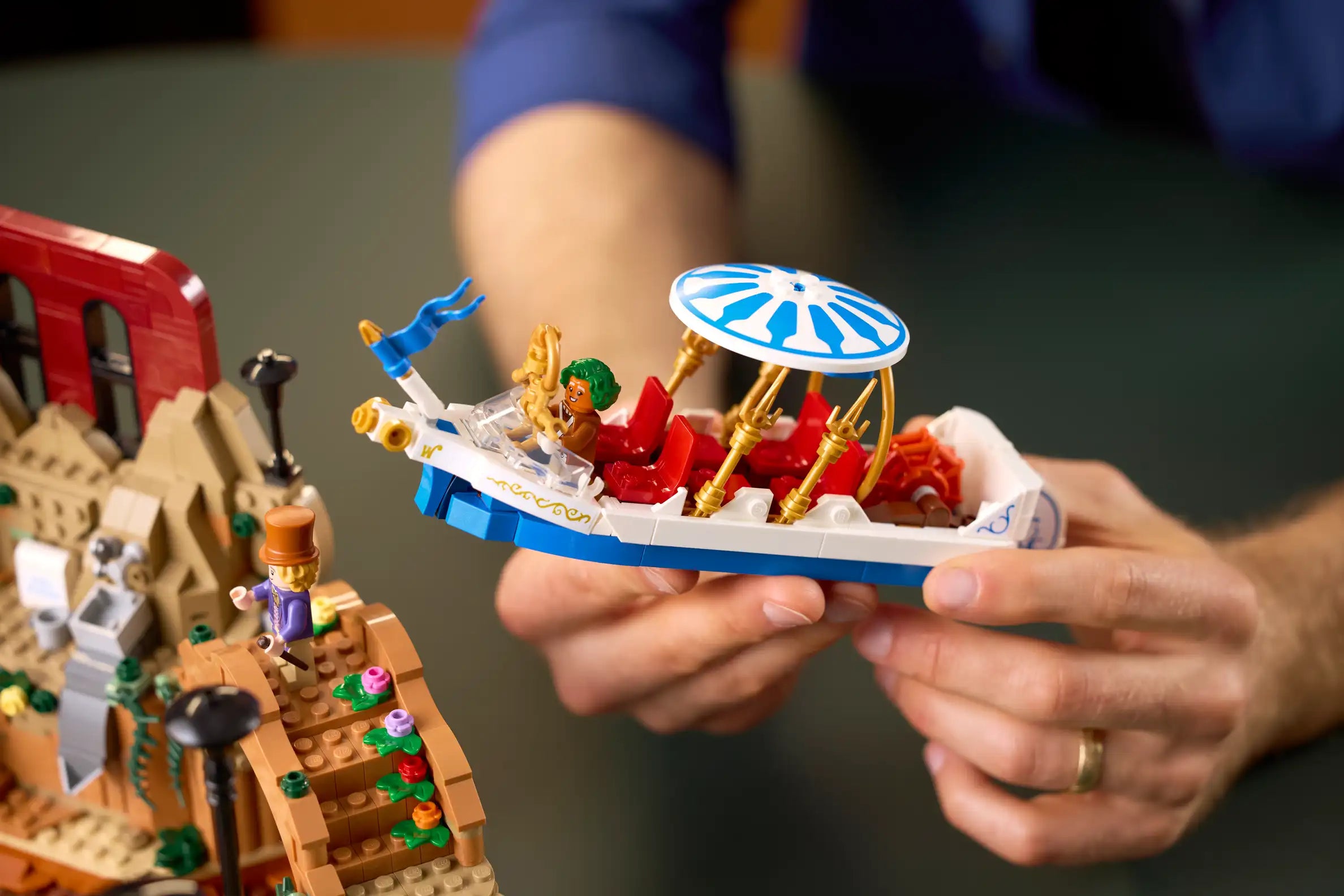 Compatible - IDEAS - 21360 - Willy Wonka And The Chocolate Factory - 2025 Pieces