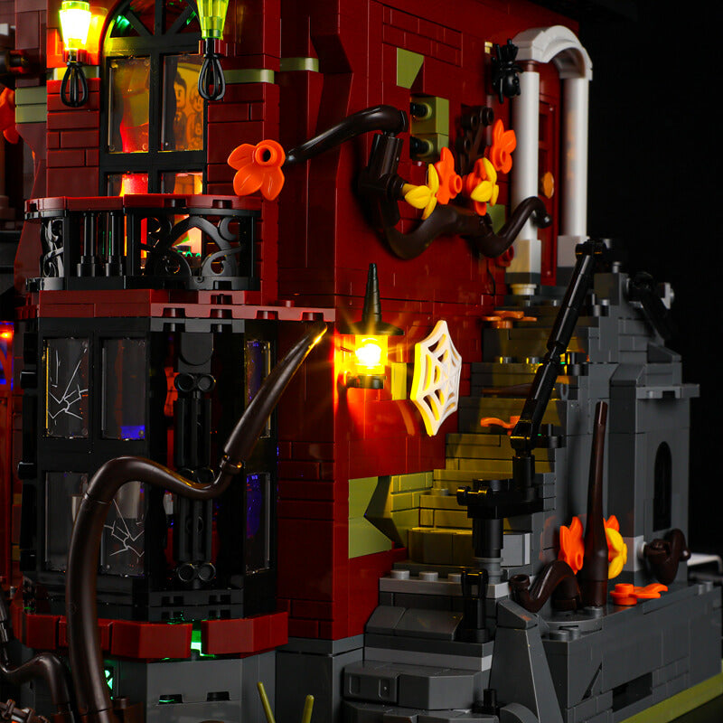 Lumibricks/Funwhole - L9092 - Midnight Haunted Mansion - 2617 Pieces