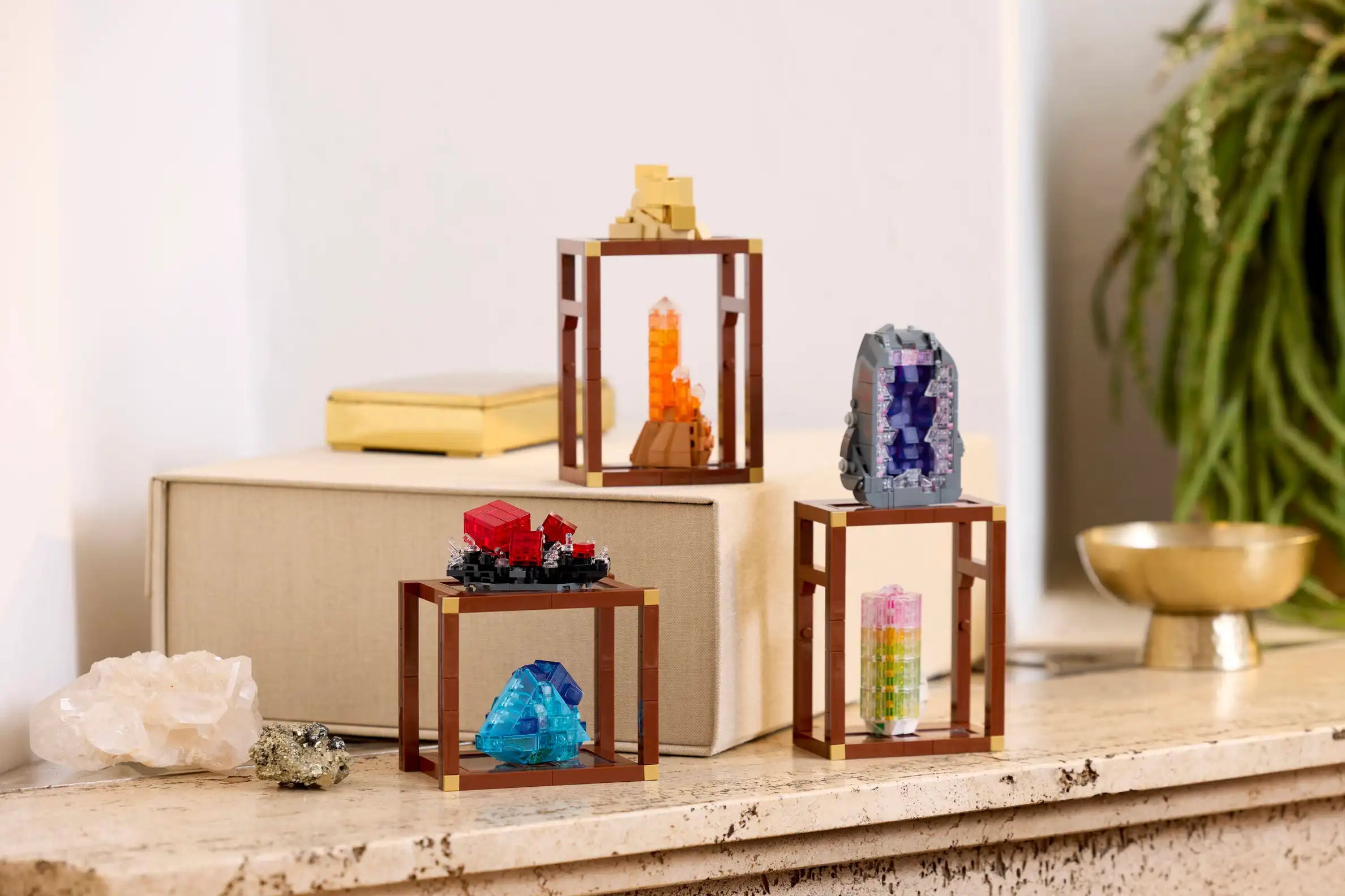 Compatible - IDEAS - 21362 - Mineral Collection - 880 Pieces
