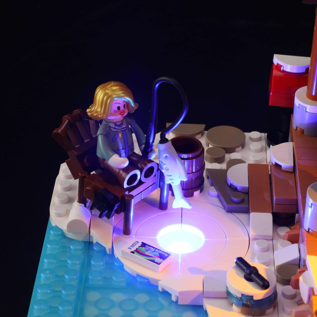 Funwhole/Lumibricks - F9090 - Aurora Cabin - 2425 Pieces