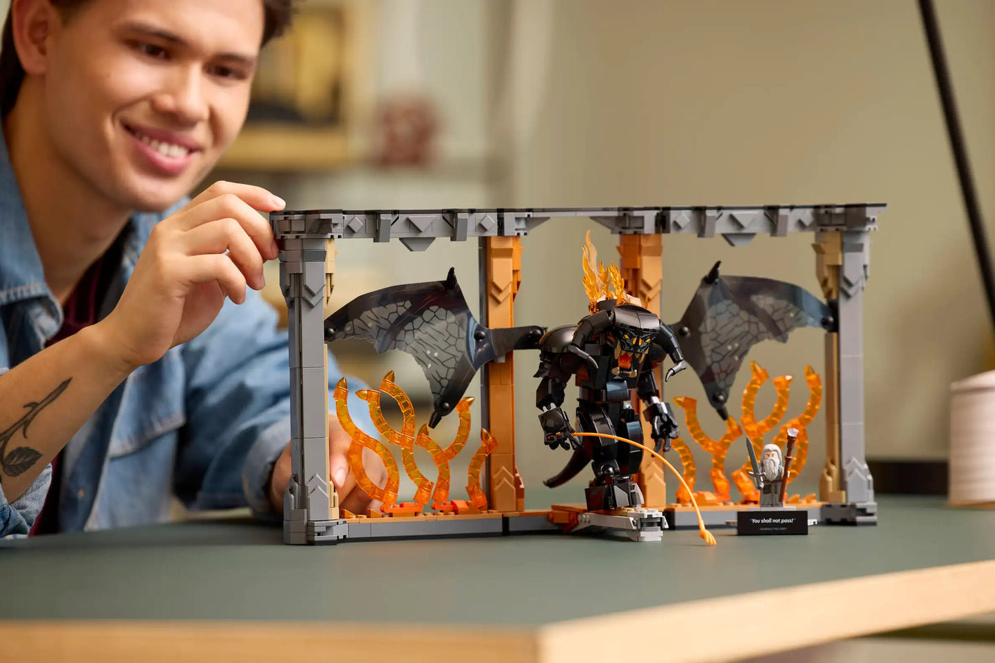 Compatible - 10367 - The Lord of The Rings - Balrog Book Nook - 1201 Pieces
