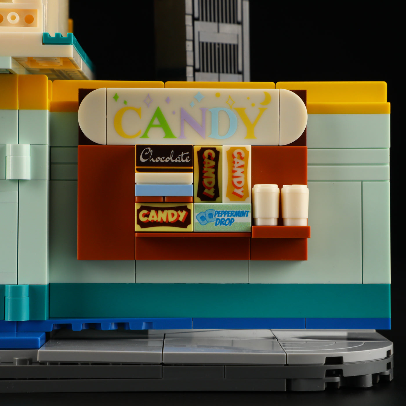 Lumibricks/Funwhole - L9081 - Night Glow Drive In - 1760 Pieces