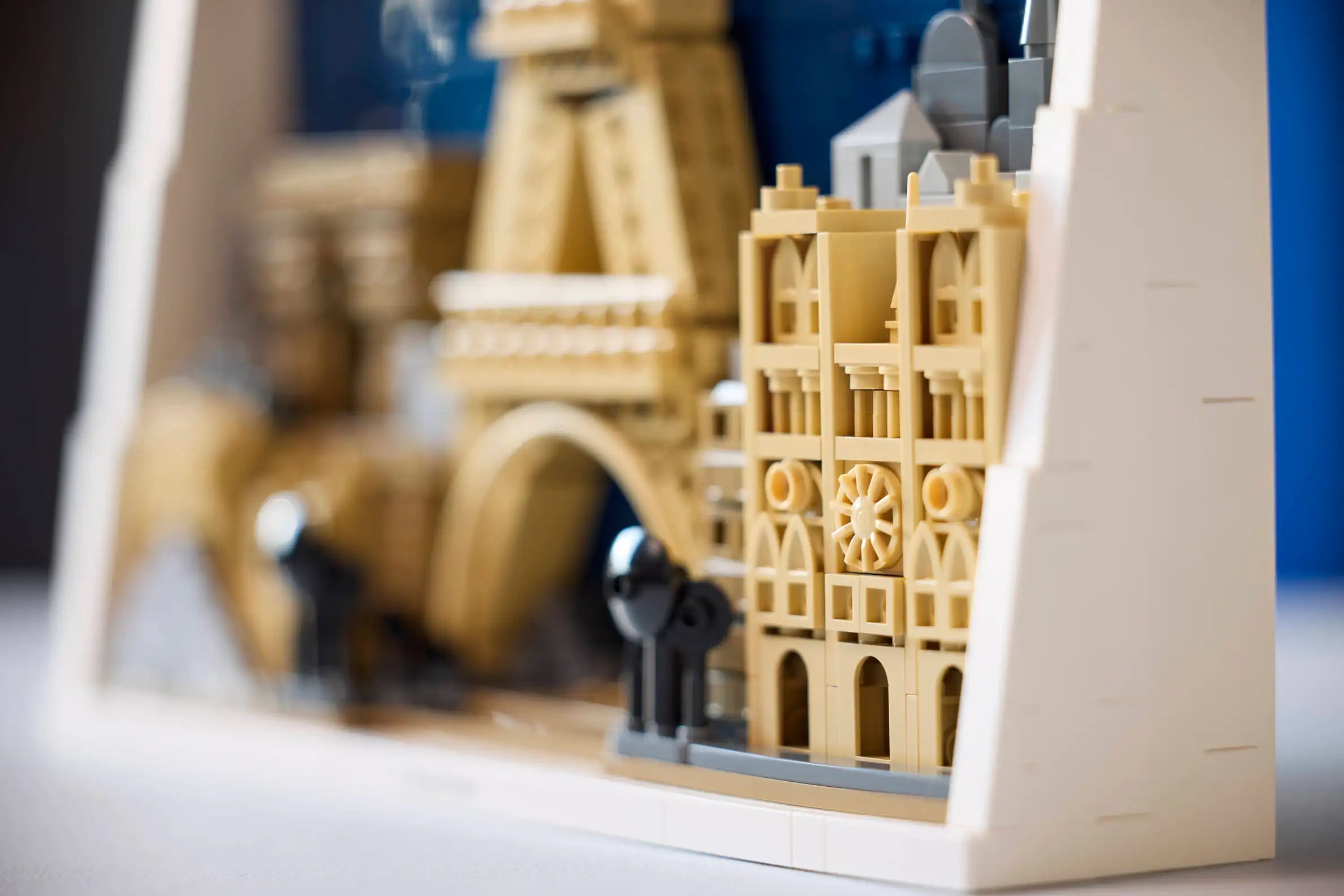 Compatible - Architecture - 21064 - Paris - City of Love - 958 Pieces