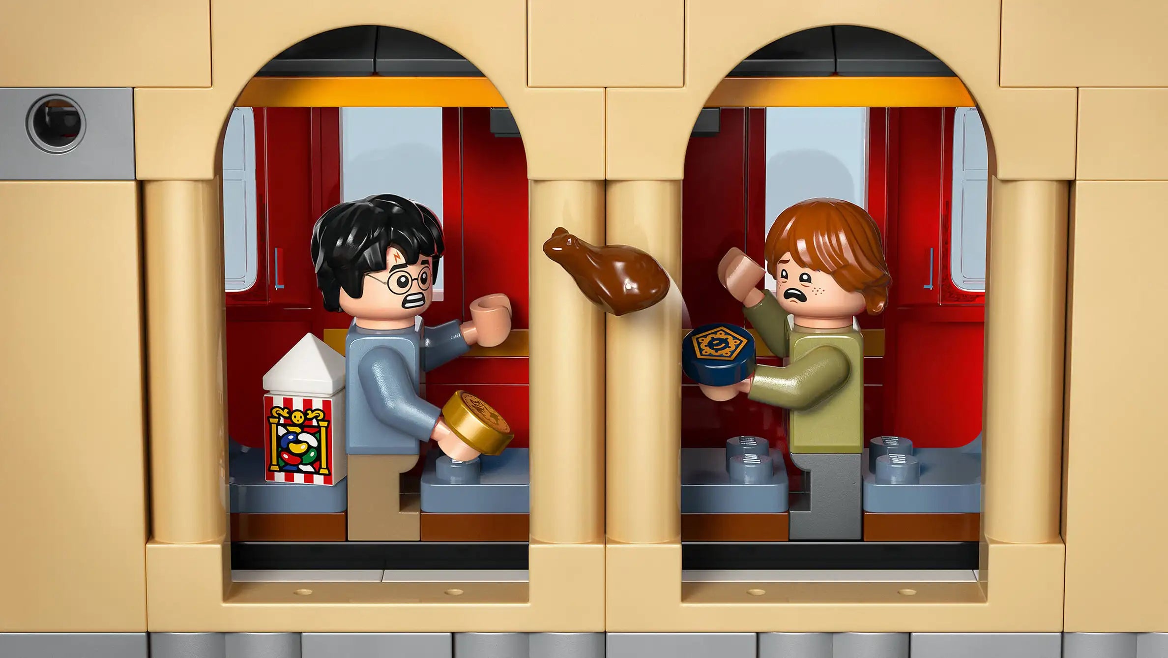 Compatible - Harry Potter - 76450 - Hogwarts Express Book Nook - 832 Pieces