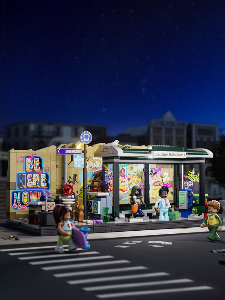 Funwhole/Lumibricks - F9066 - Town Series - Graffiti Bus Stop - 514 Pieces