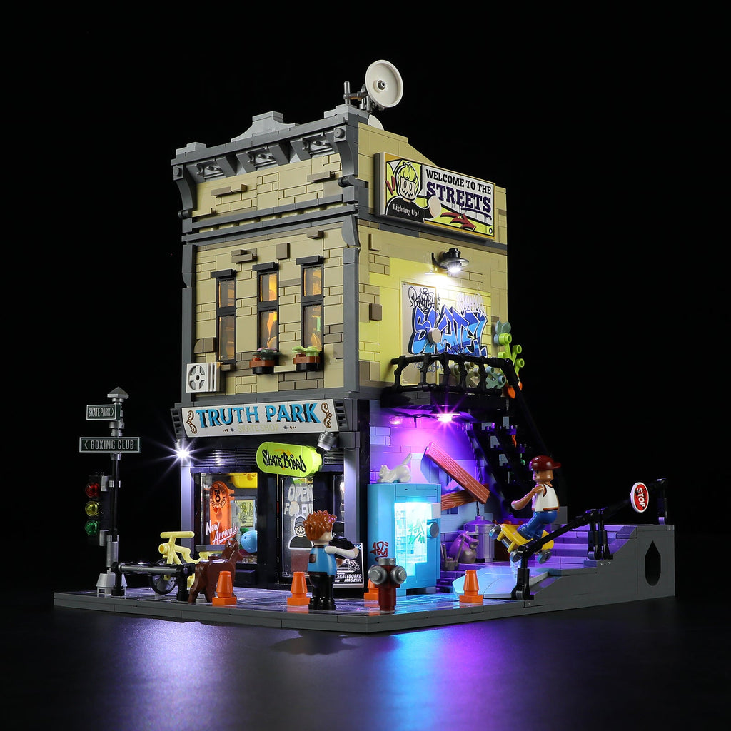 Funwhole/Lumibricks - F9051 -  Town Series - Skate Shop - 1573 Pieces