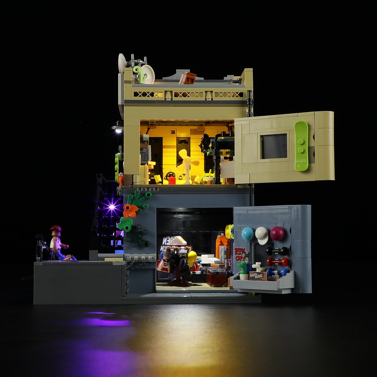 Funwhole/Lumibricks - F9051 -  Town Series - Skate Shop - 1573 Pieces