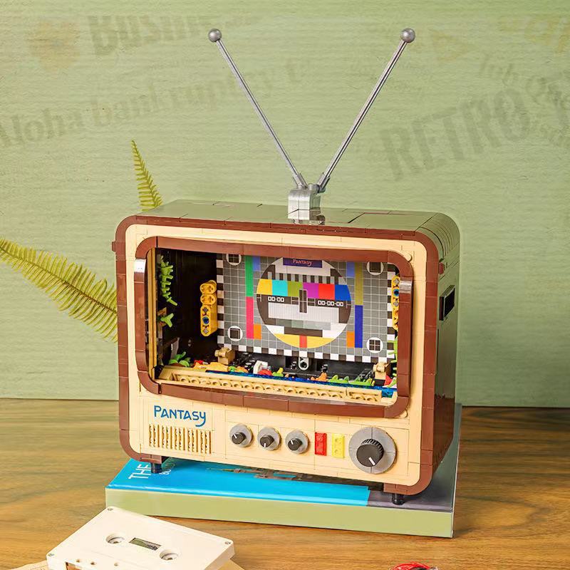 Pantasy - 61008 - Retro 1960s Vintage Television - 1,208 pieces