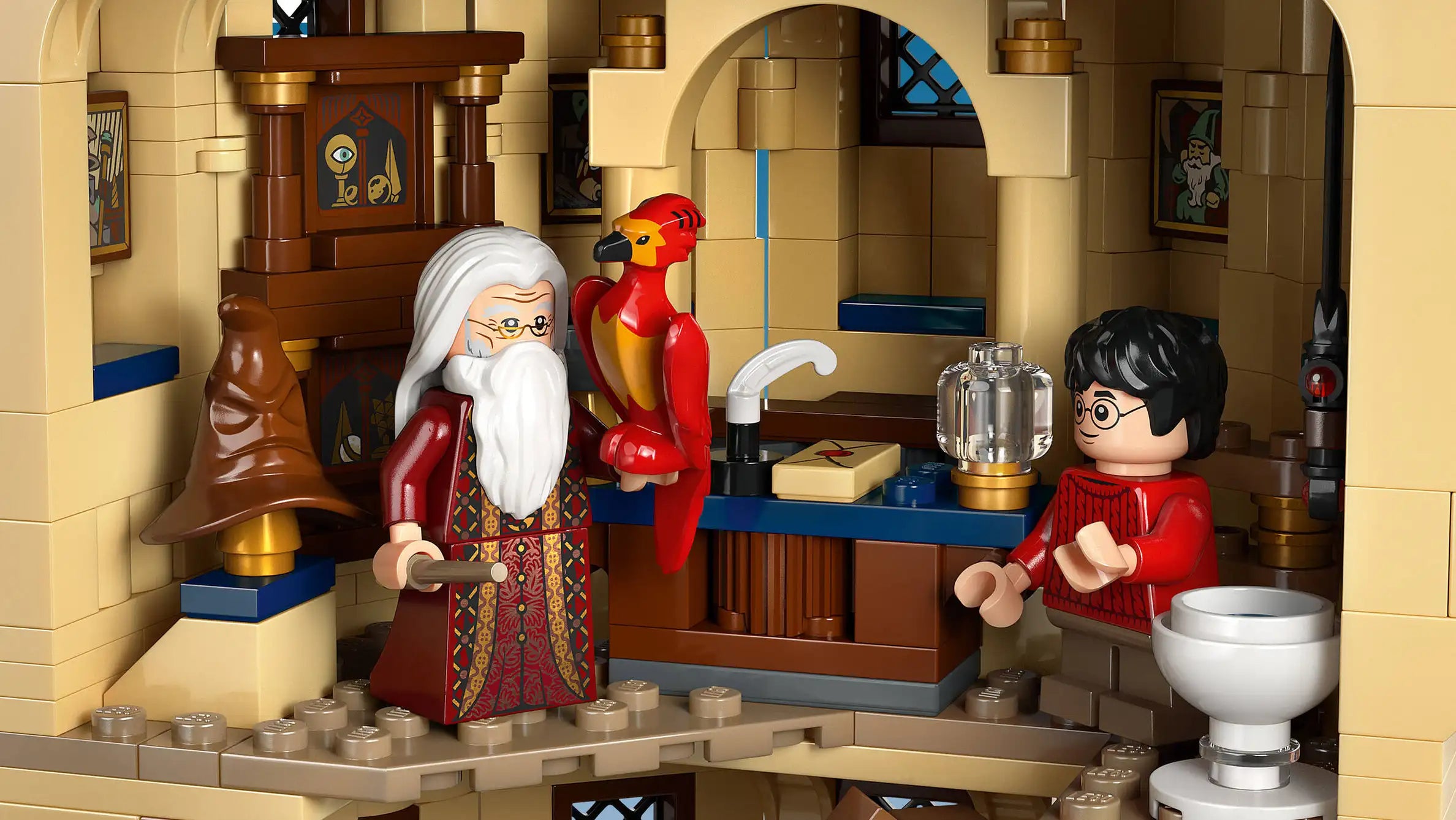Compatible - Harry Potter - 76454 - Hogwarts Castle Main Tower - 2135 Pieces