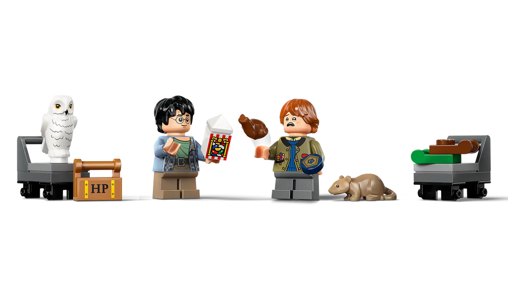 Compatible - Harry Potter - 76450 - Hogwarts Express Book Nook - 832 Pieces