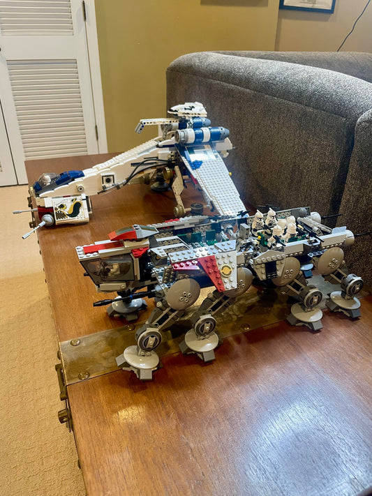 Compatible - 10195 - Star Wars - Republic Dropship with AT OT Walker - 1758 Pieces