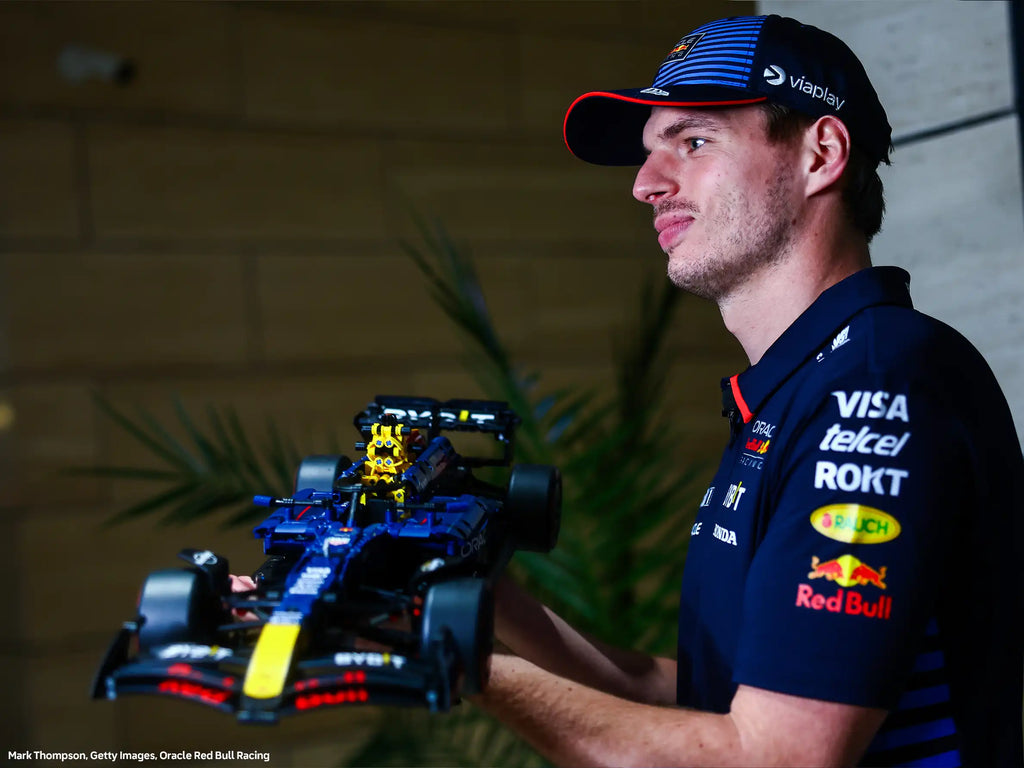 Compatible - Technic - 42206 - Oracle RedBull Racing Car - 1639 Pieces (Group Order Discount Not Applicable)