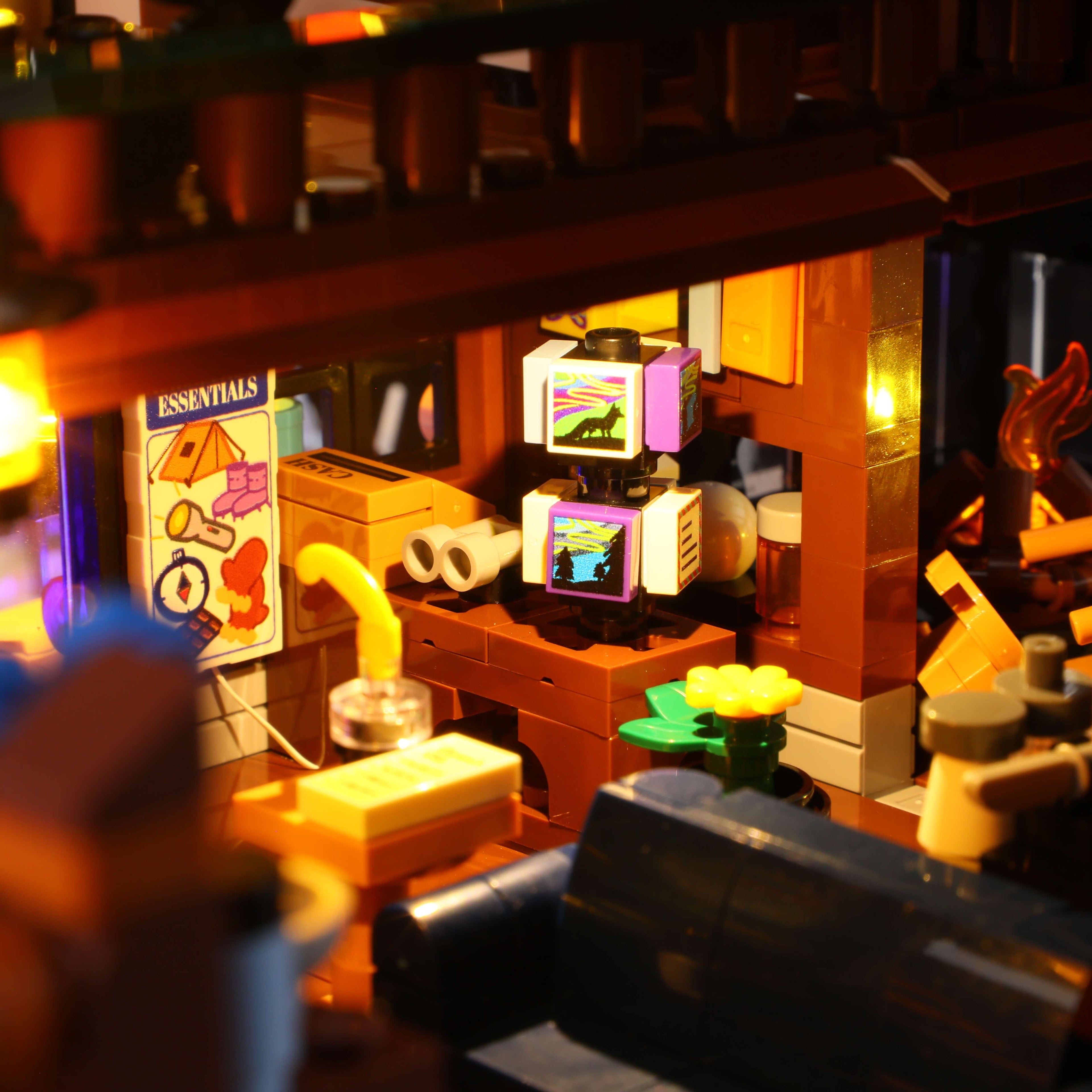 Funwhole/Lumibricks - F9090 - Aurora Cabin - 2425 Pieces