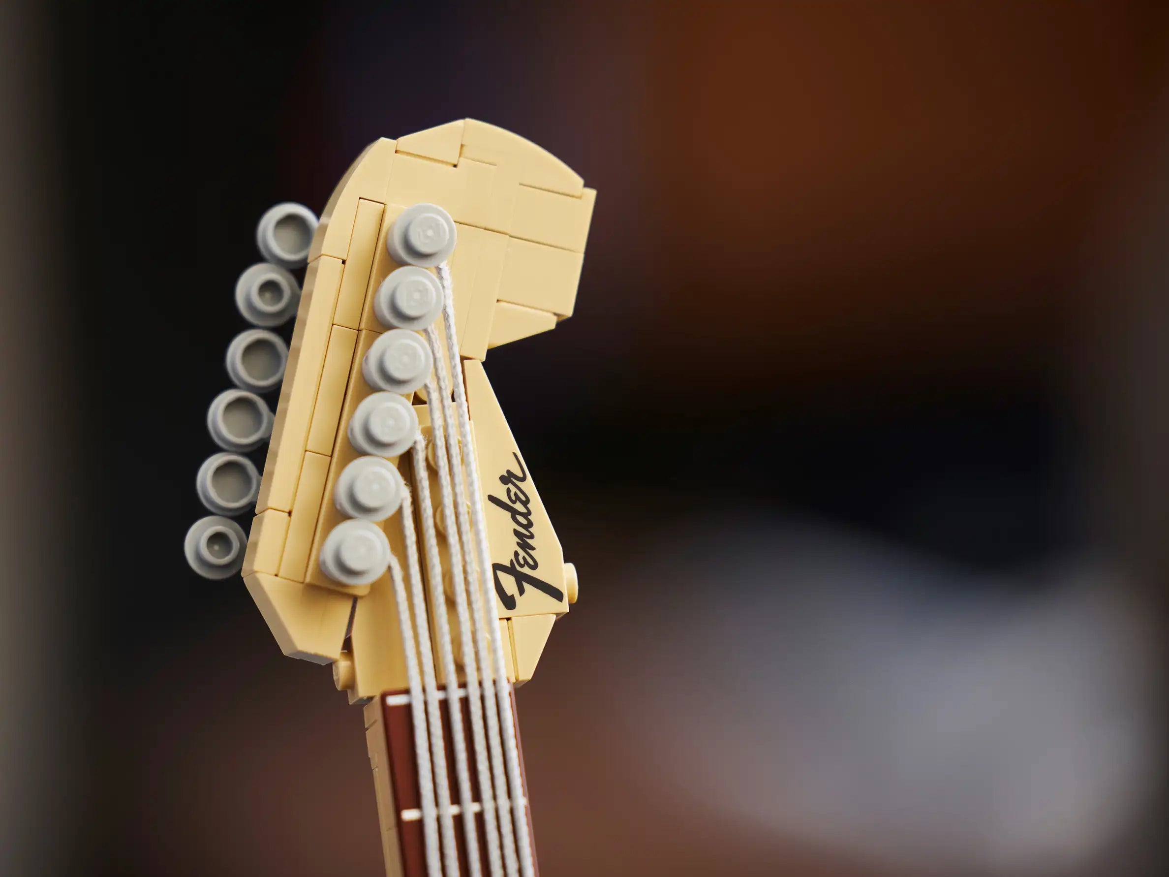 Compatible - IDEAS - 21329 - Fender Stratocaster - 1074 Pieces
