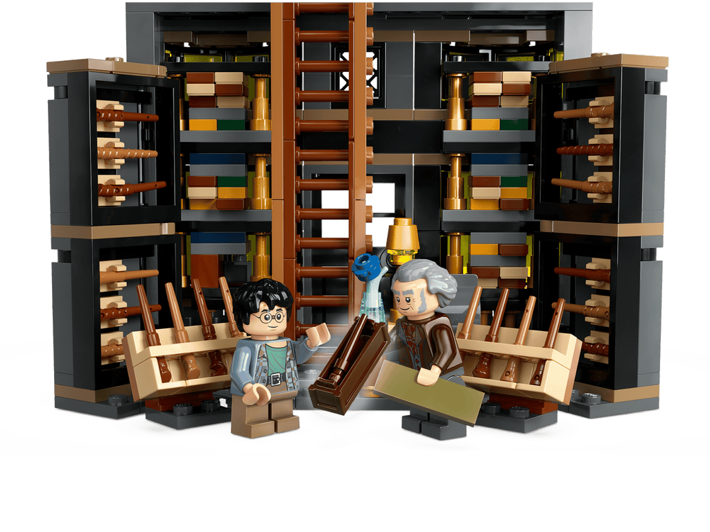 Compatible - Harry Potter - 76439 - Olivanders And Madam Malkin's Robes - 744 Pieces