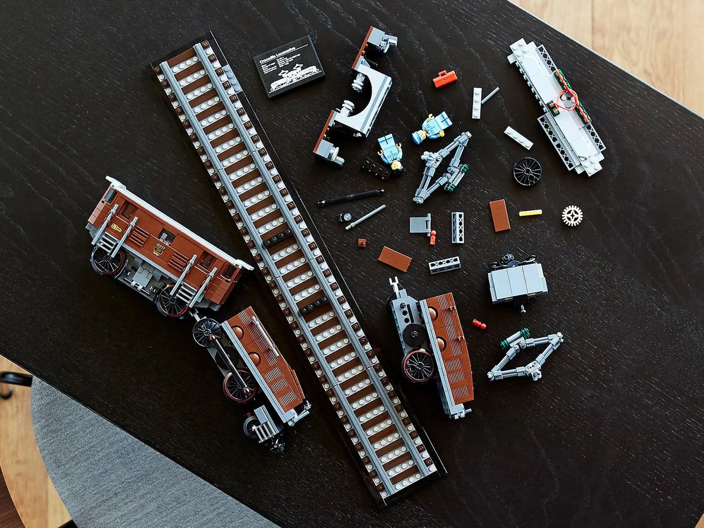 Compatible - 10277 - Creator Expert - The Crocodile Locomotive - 1277 Pieces