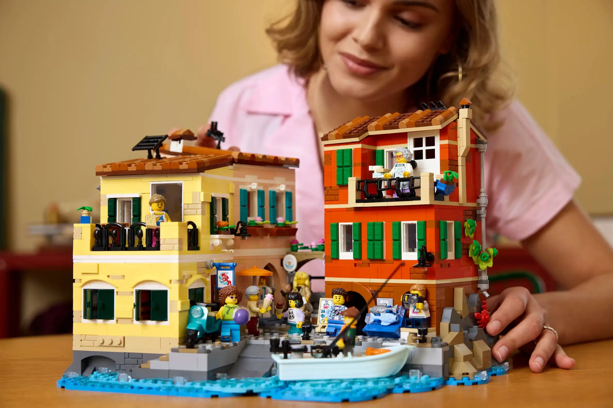 Compatible - IDEAS - 21359 - Italian Riviera - 3251 Pieces