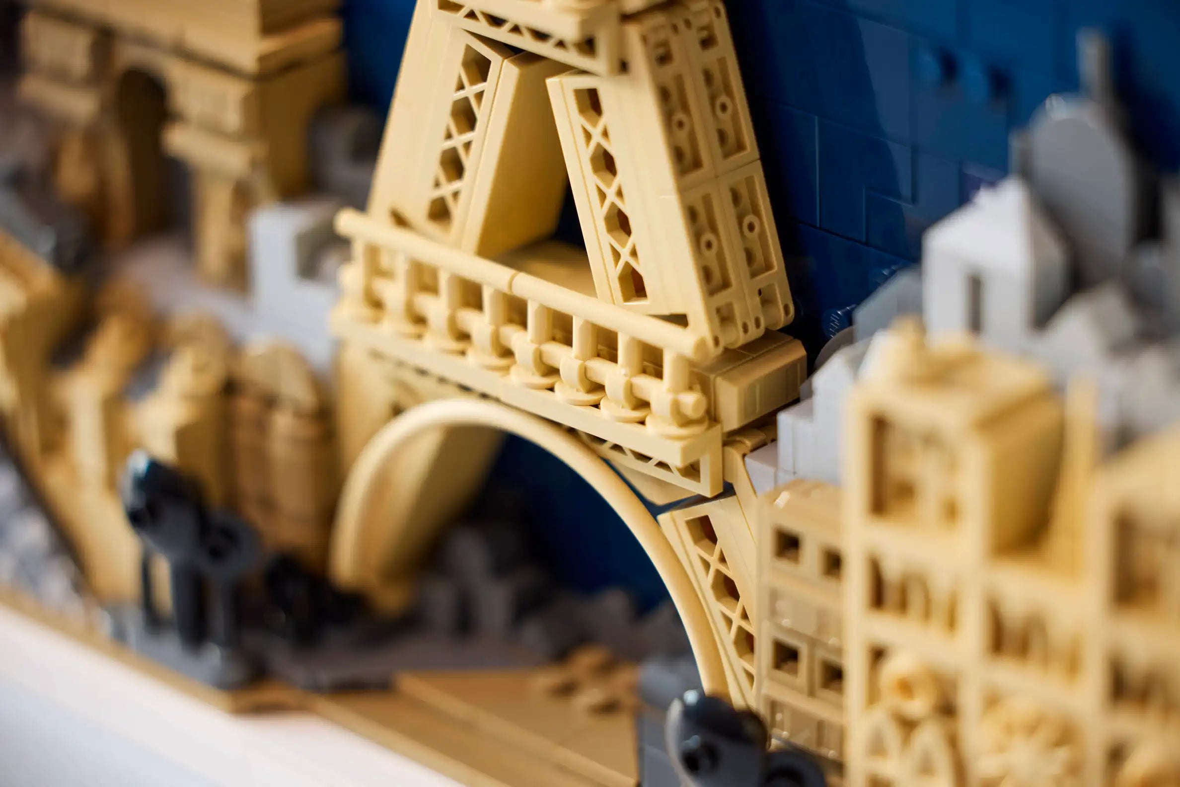 Compatible - Architecture - 21064 - Paris - City of Love - 958 Pieces