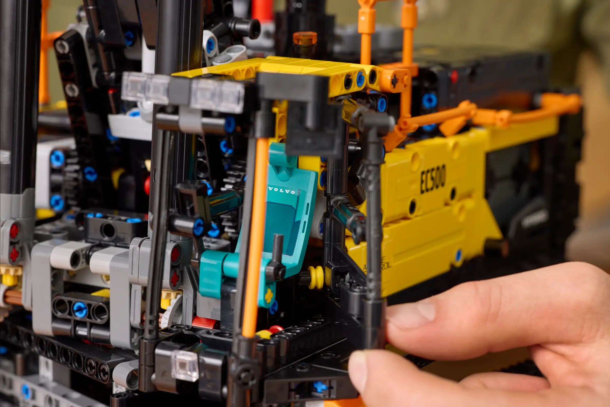 Compatible - Technic - 42215 - Volvo EC500 Hybrid Excavator - 2795 Pieces