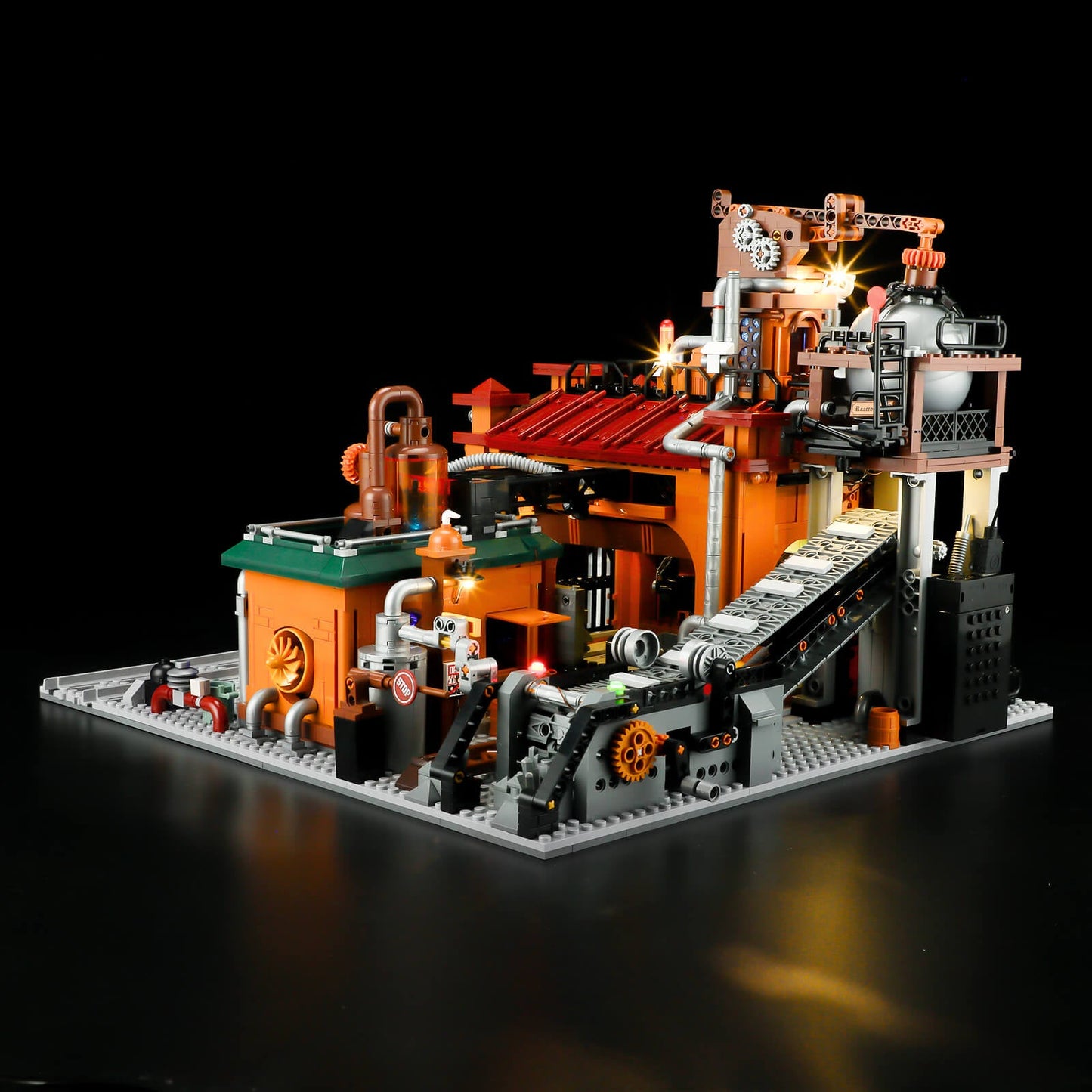 Funwhole/Lumibricks - F9101 - Iron Ore Factory - 3138 Pieces