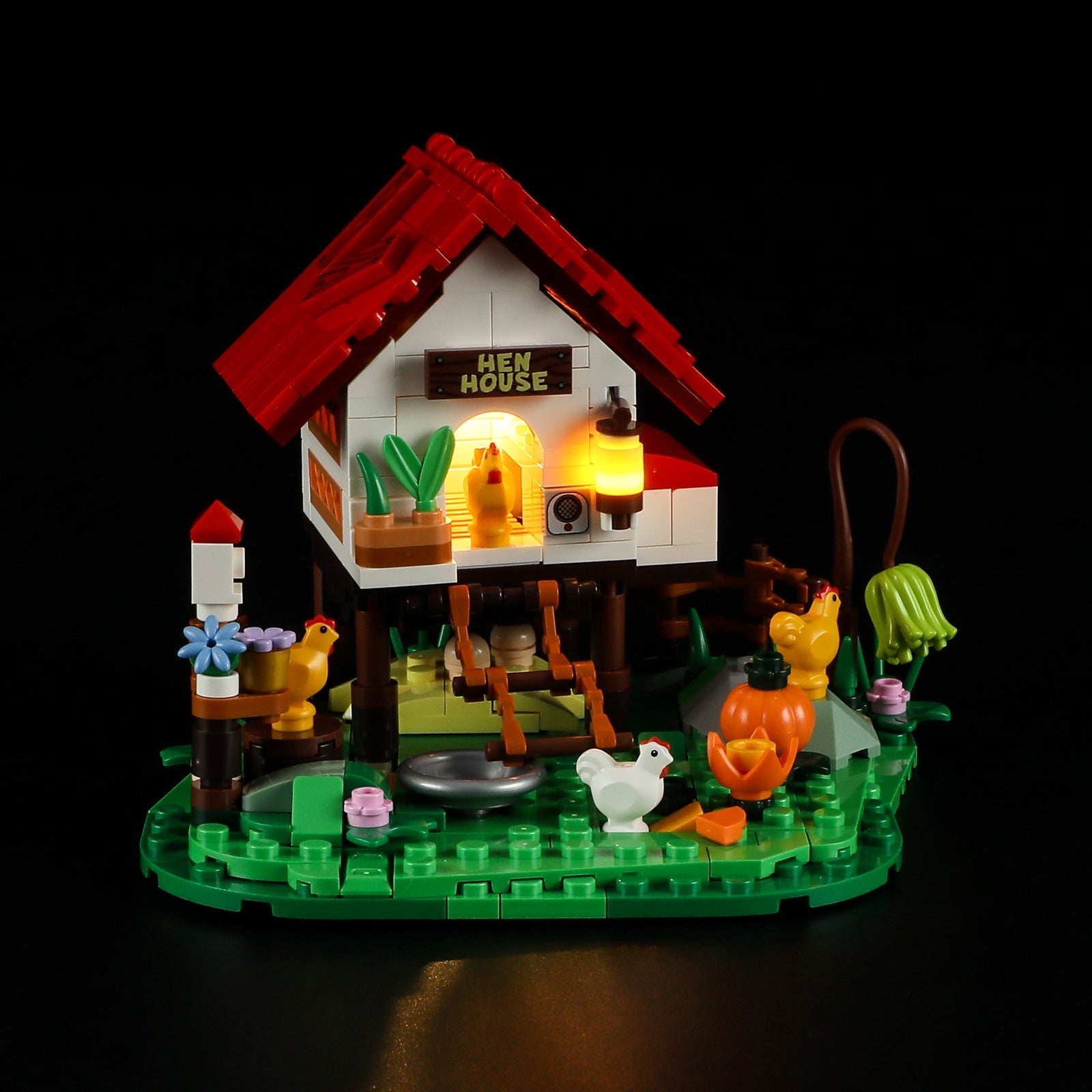 Funwhole/Lumibricks - F9034 - Farm Life - The Hen House - 323 Pieces