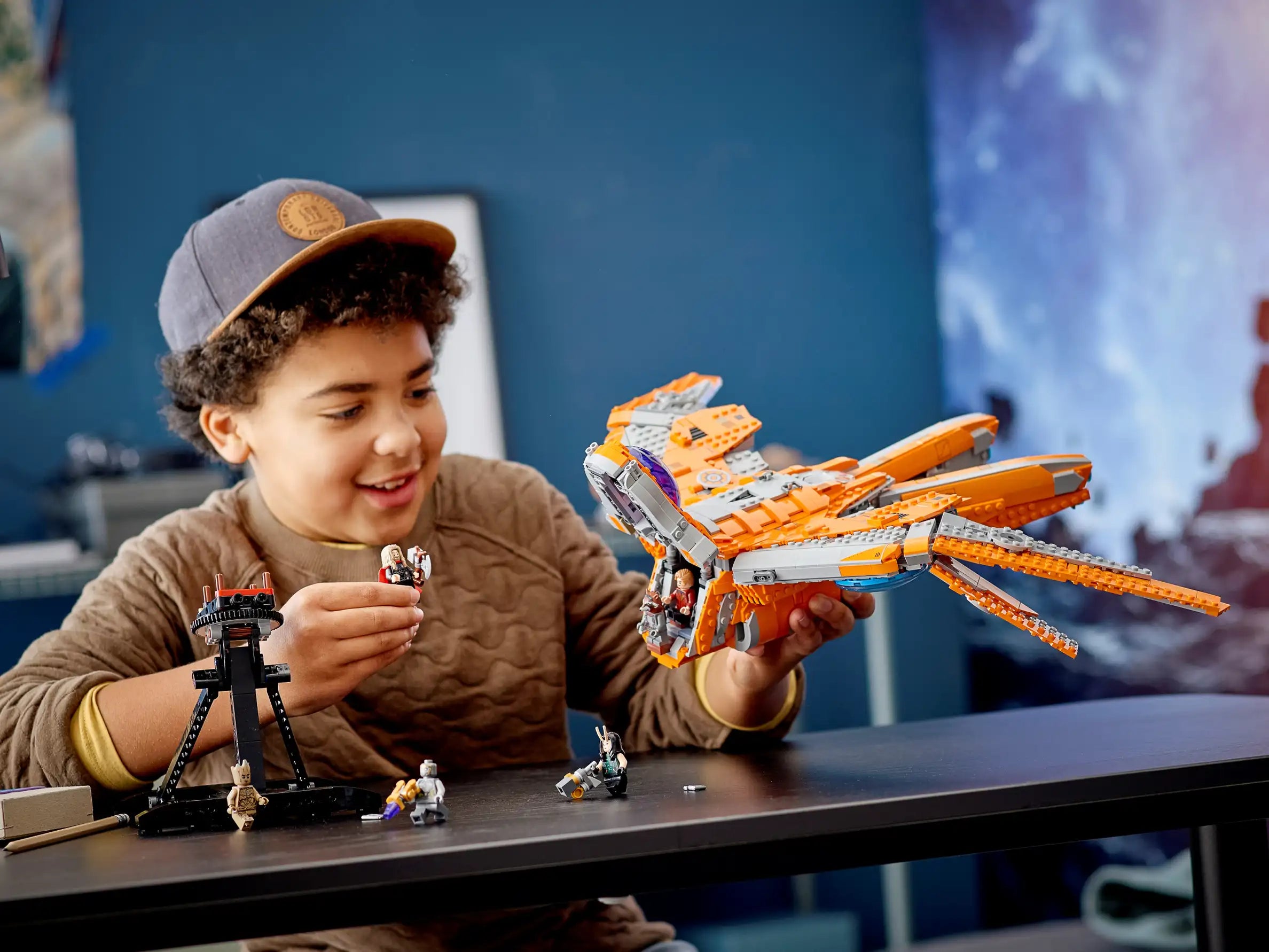 Compatible - Marvel - 76193 - Avengers - The Guardian Ship - 1901 Pieces