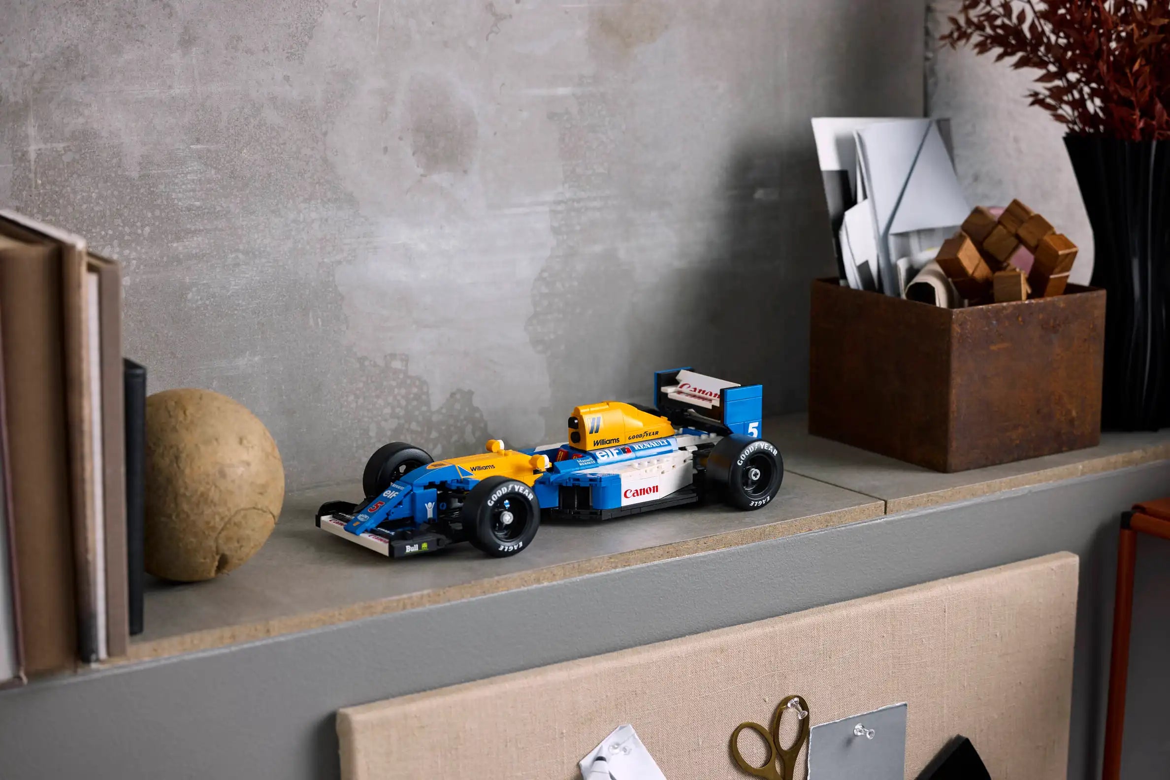 Compatible - Icons - 10353 - Williams Racing FW14B & Nigel Mansell - 799 Pieces