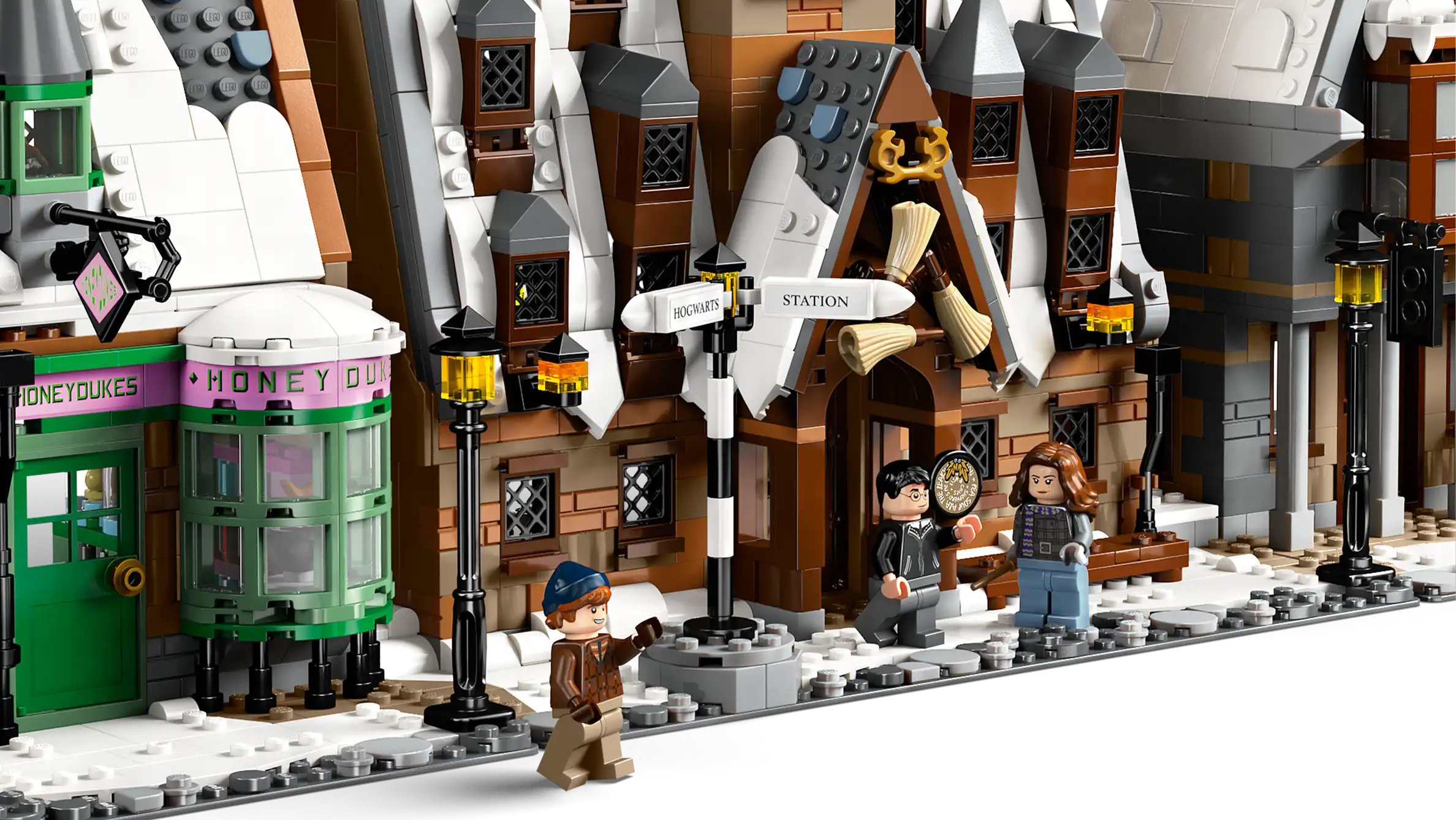Compatible - Harry Potter - 76457 - Hogsmeade Village - Collector's Edition - 3228 Pieces
