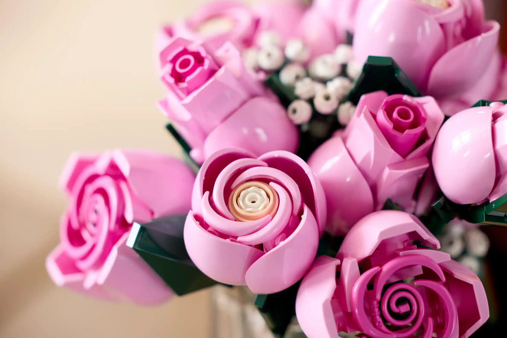 Compatible - Botanicals - 10374 - Bouquet of Pink Roses - 789 Pieces