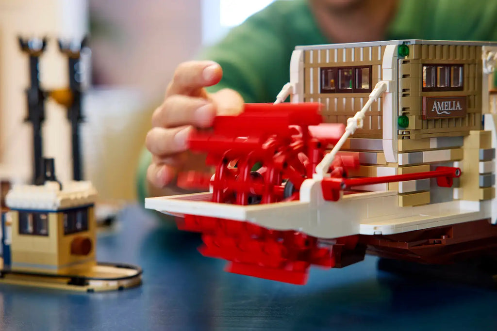 Compatible - IDEAS - 21356 - River Steamboat - 4090 Pieces