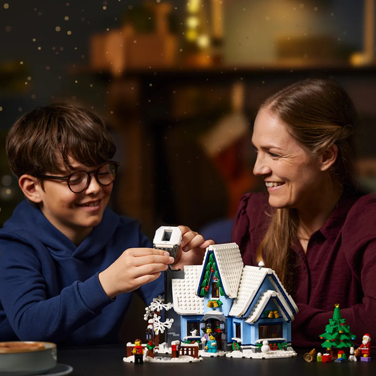 Compatible - 10293 - Creator Expert - Santa's Visit - 1445 Pieces